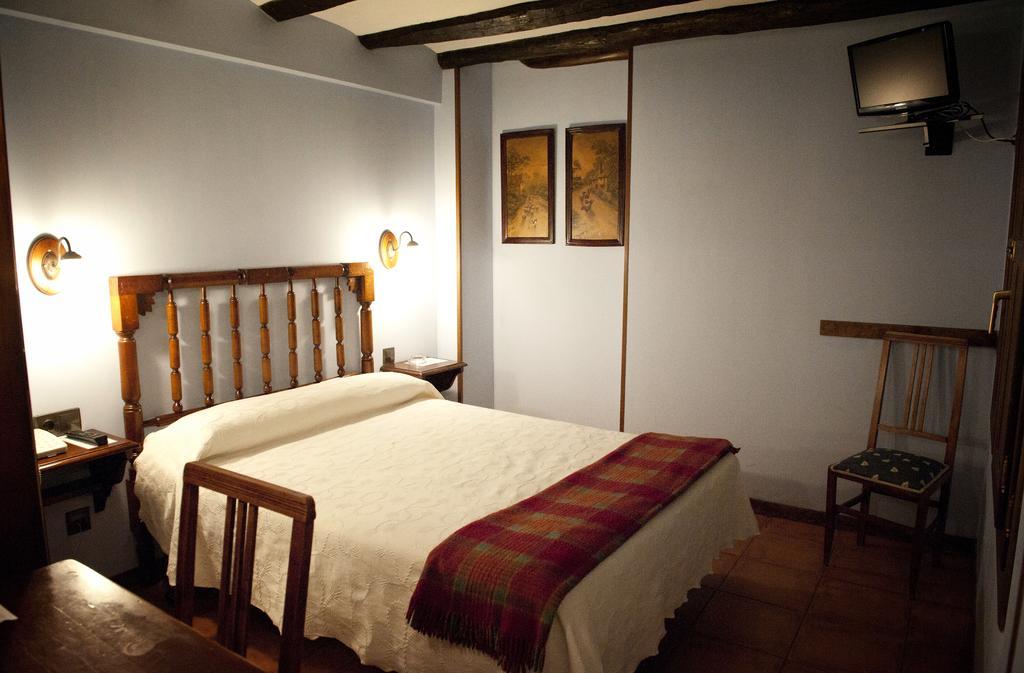 Hostal Santa Agueda Tarazona Room photo