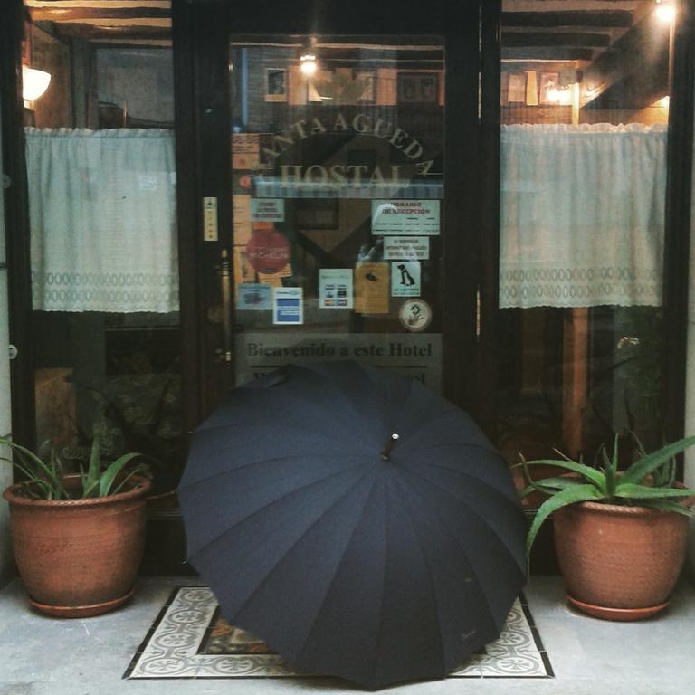 Hostal Santa Agueda Tarazona Exterior photo